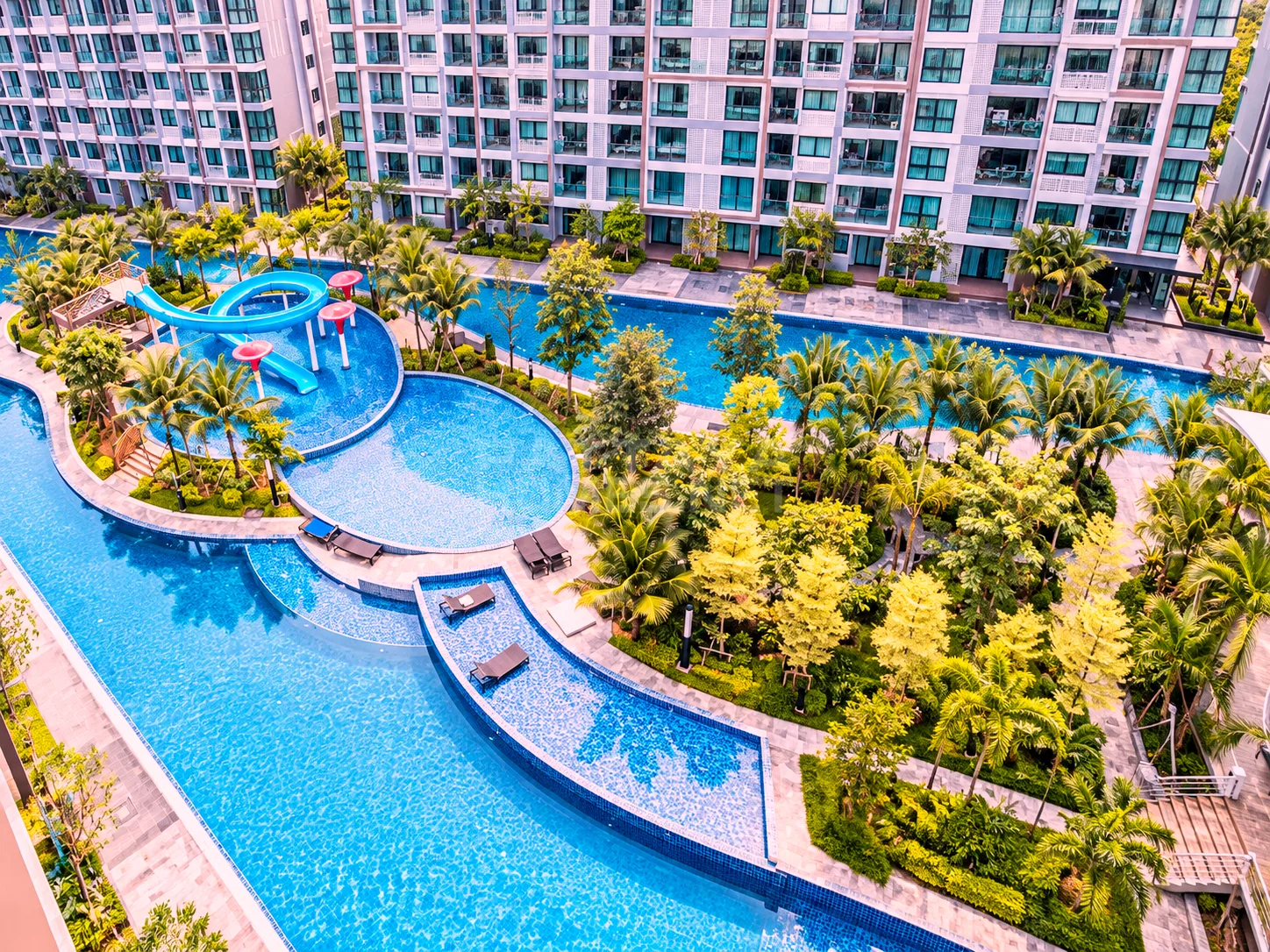 Dusit Grand Park 1 – 6