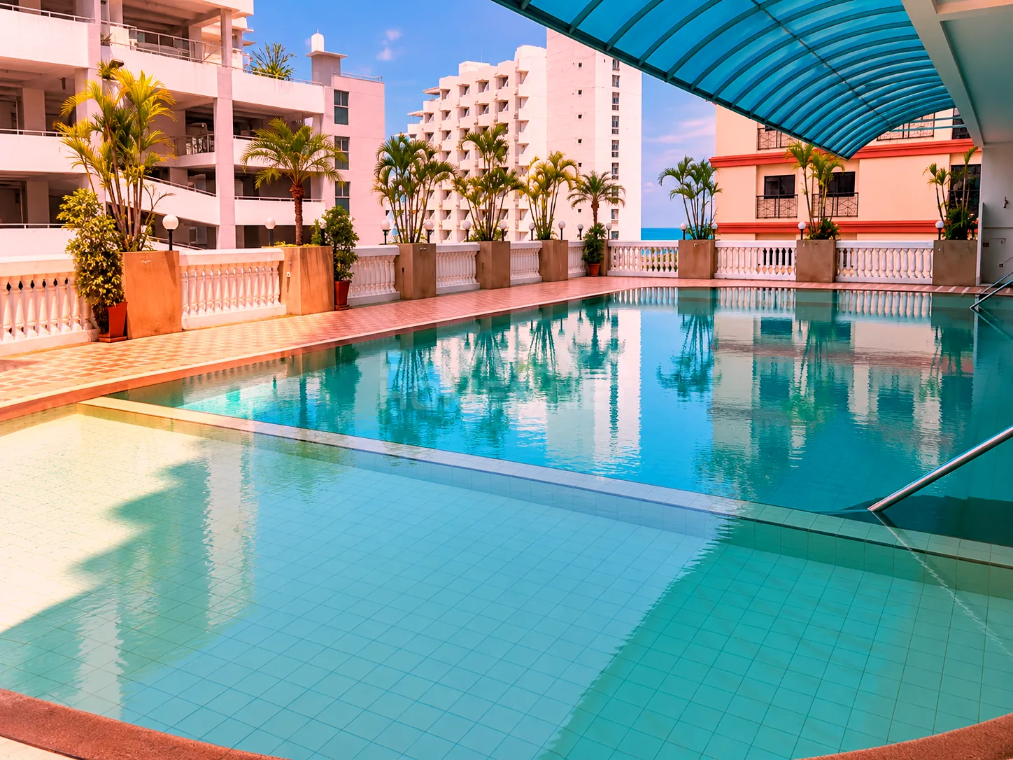 Wongamat Garden Beach Resort – 3
