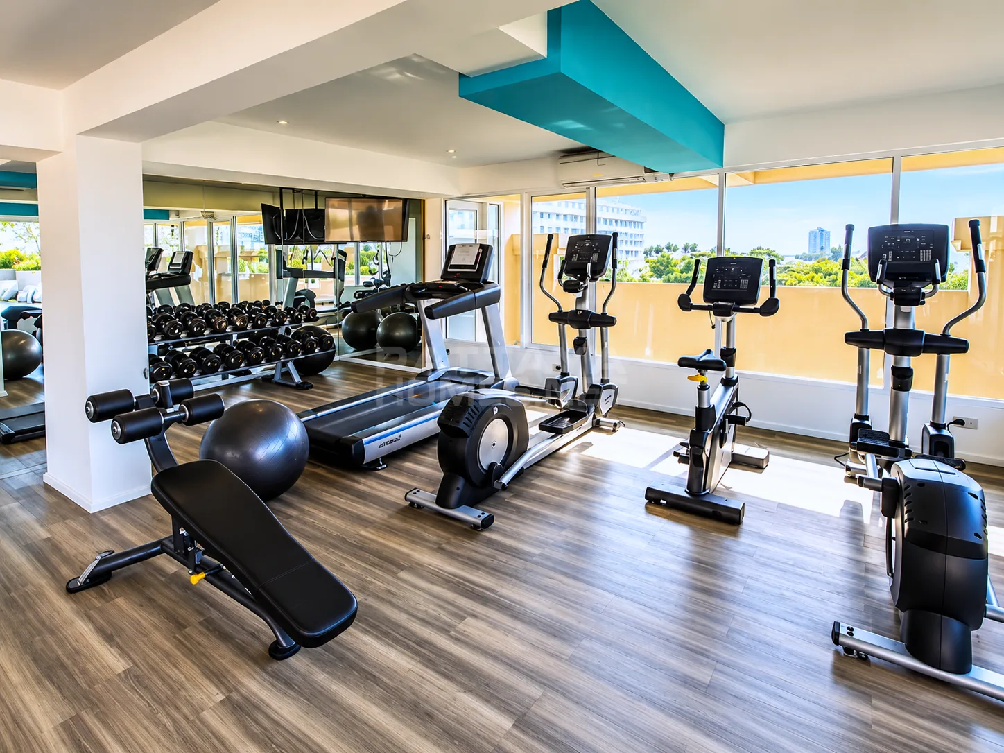 Centara Avenue Residence – 3
