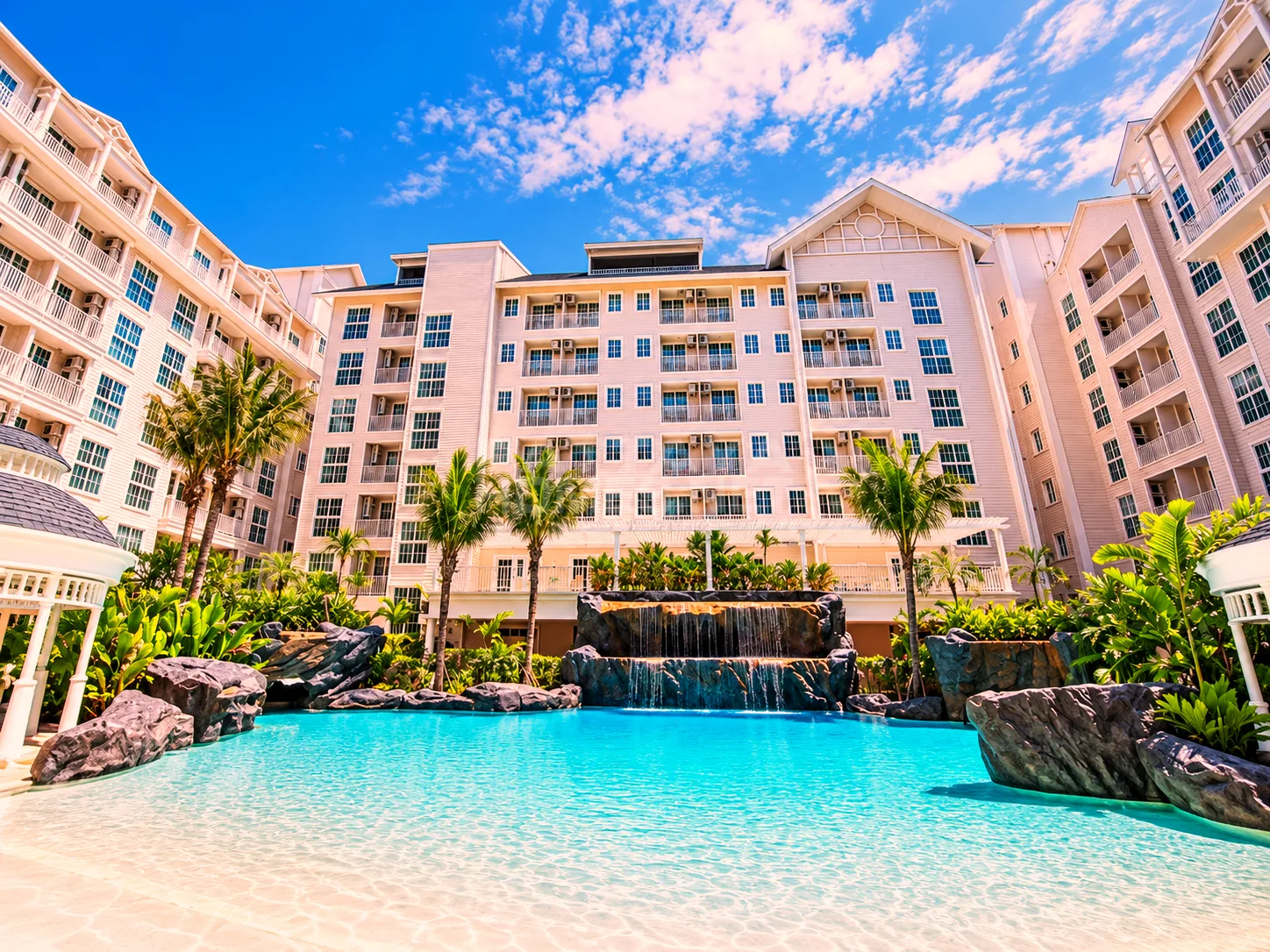 Grand Florida Beachfront Condo Resort Pattaya – 2