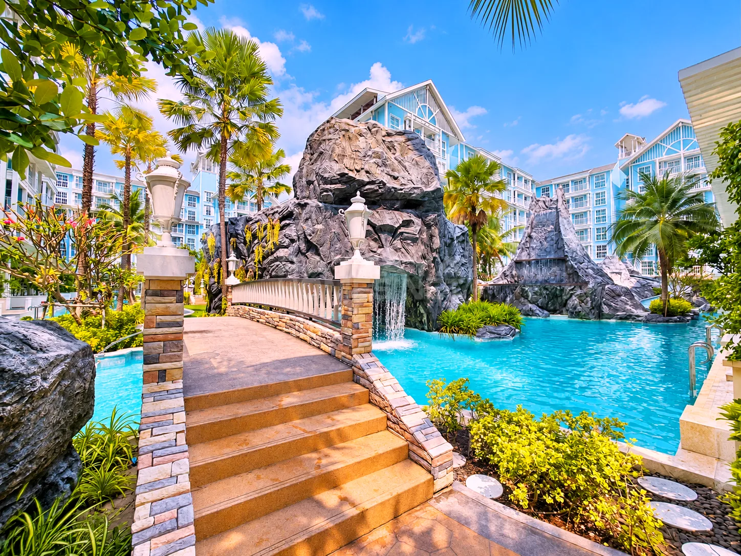 Grand Florida Beachfront Condo Resort Pattaya – 4