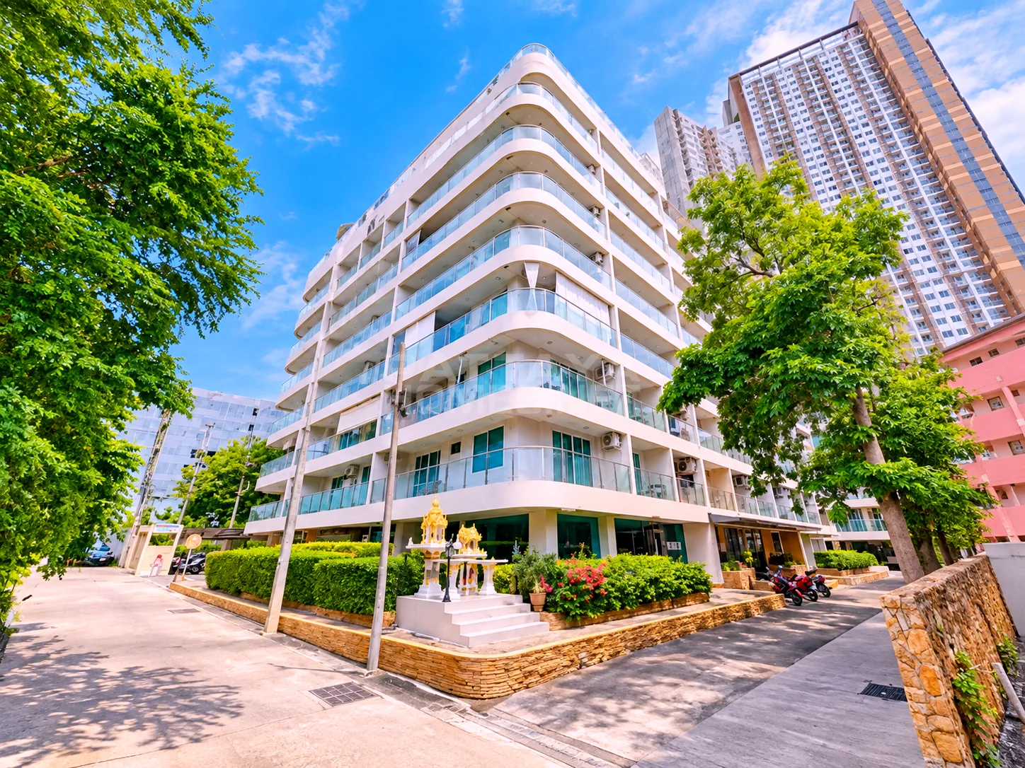 Hyde Park Residence 2 – 1