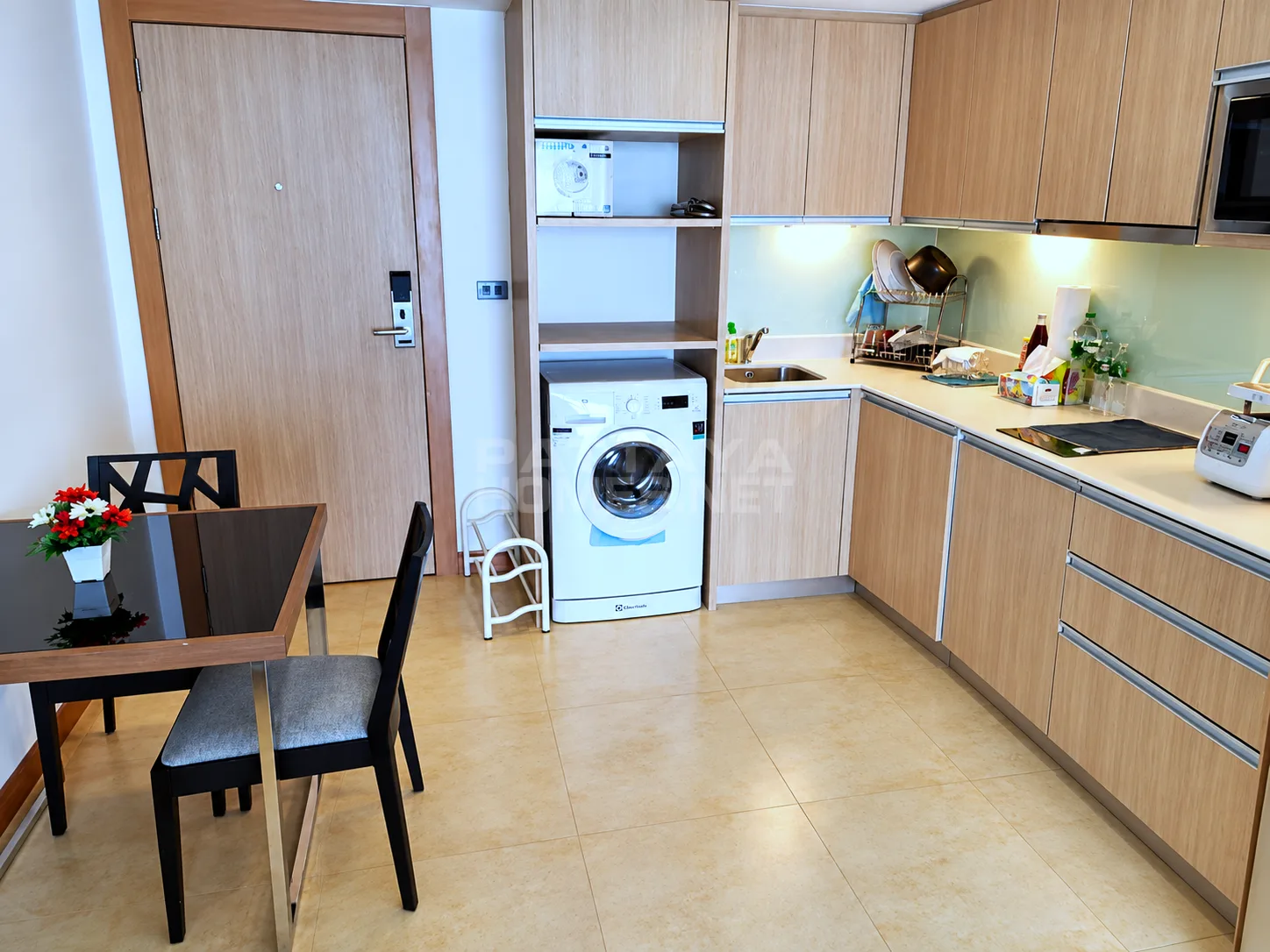 Lejlighed med 1 soveværelse til leje i The Cliff Condominium – 3