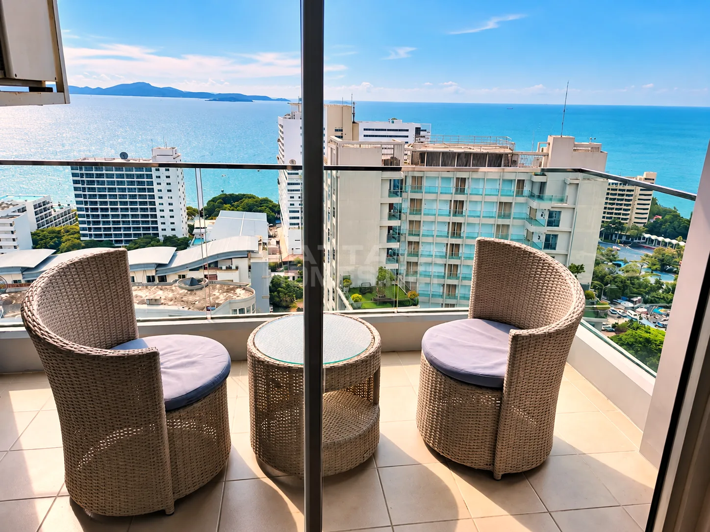 Lejlighed med 1 soveværelse til leje i The Cliff Condominium – 10