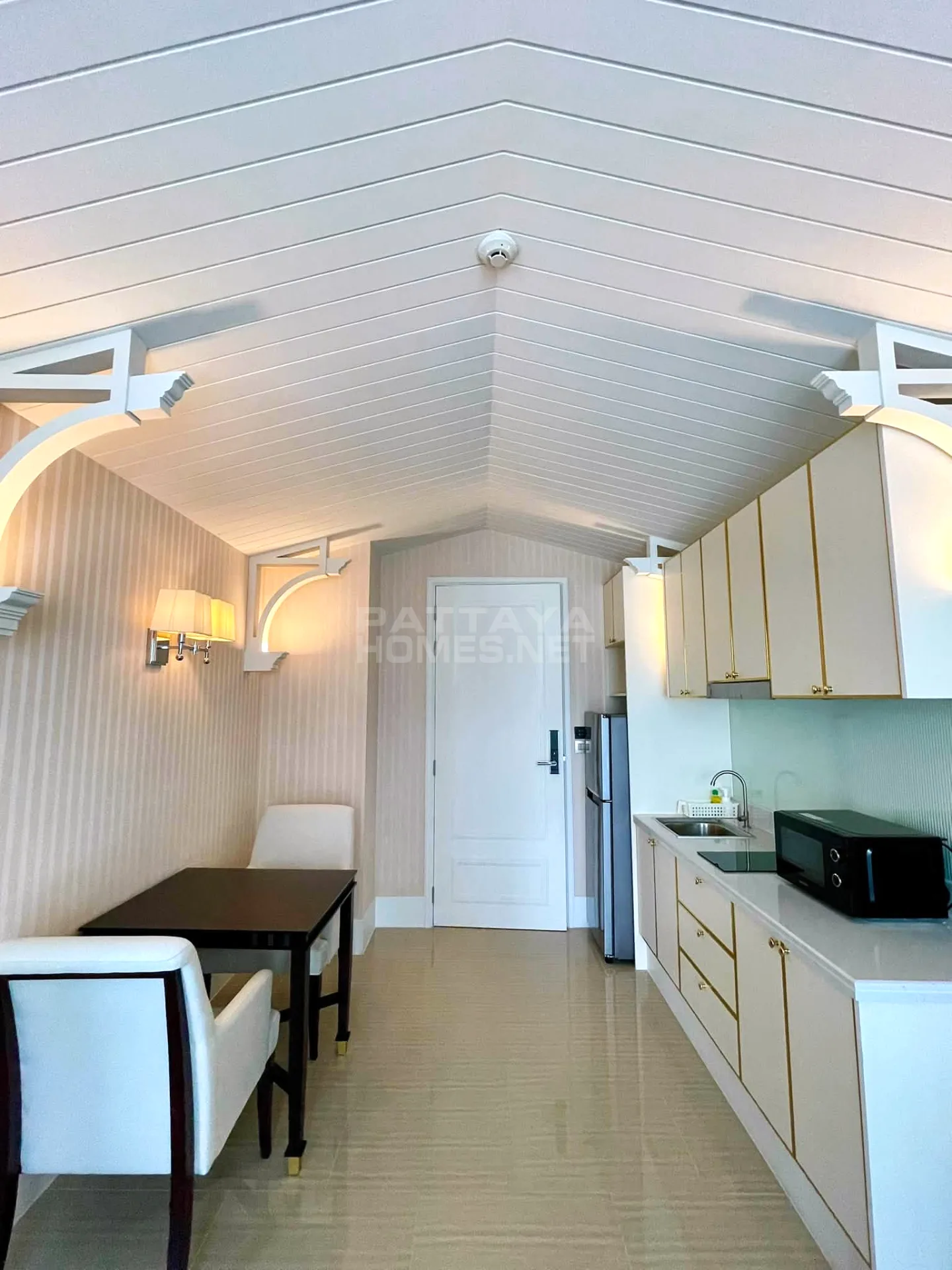 1-bedroom condo for rent in Grand Florida Beachfront Condo Resort Pattaya – 4
