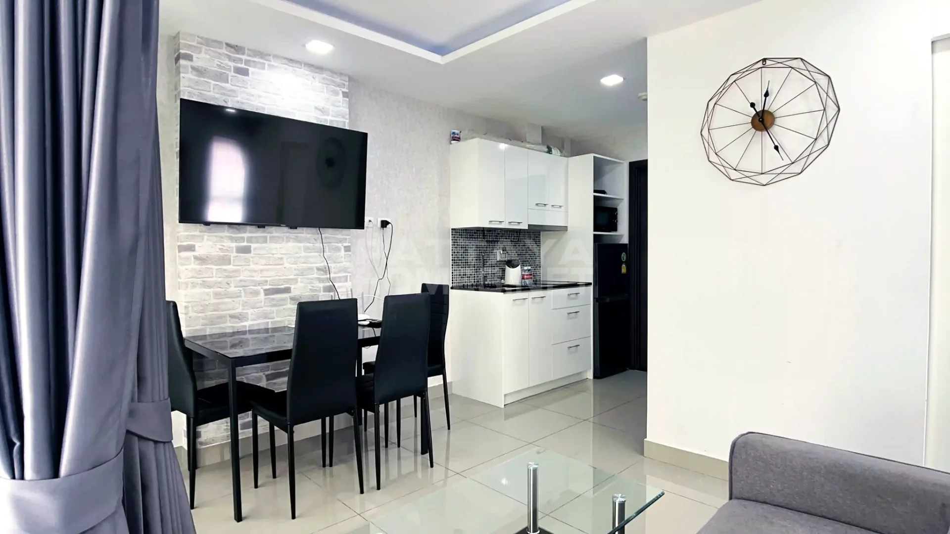 2-bedroom condo for rent in Siam Oriental Star – 4