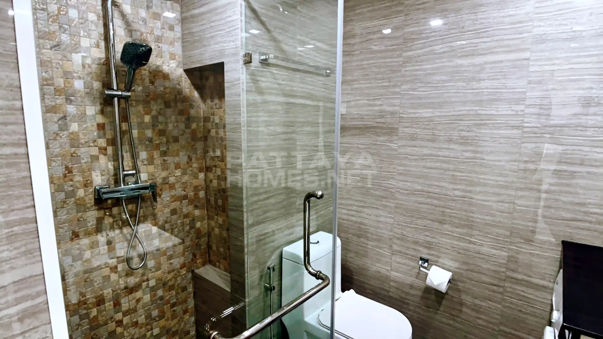 2-bedroom condo for rent in Siam Oriental Star – 13
