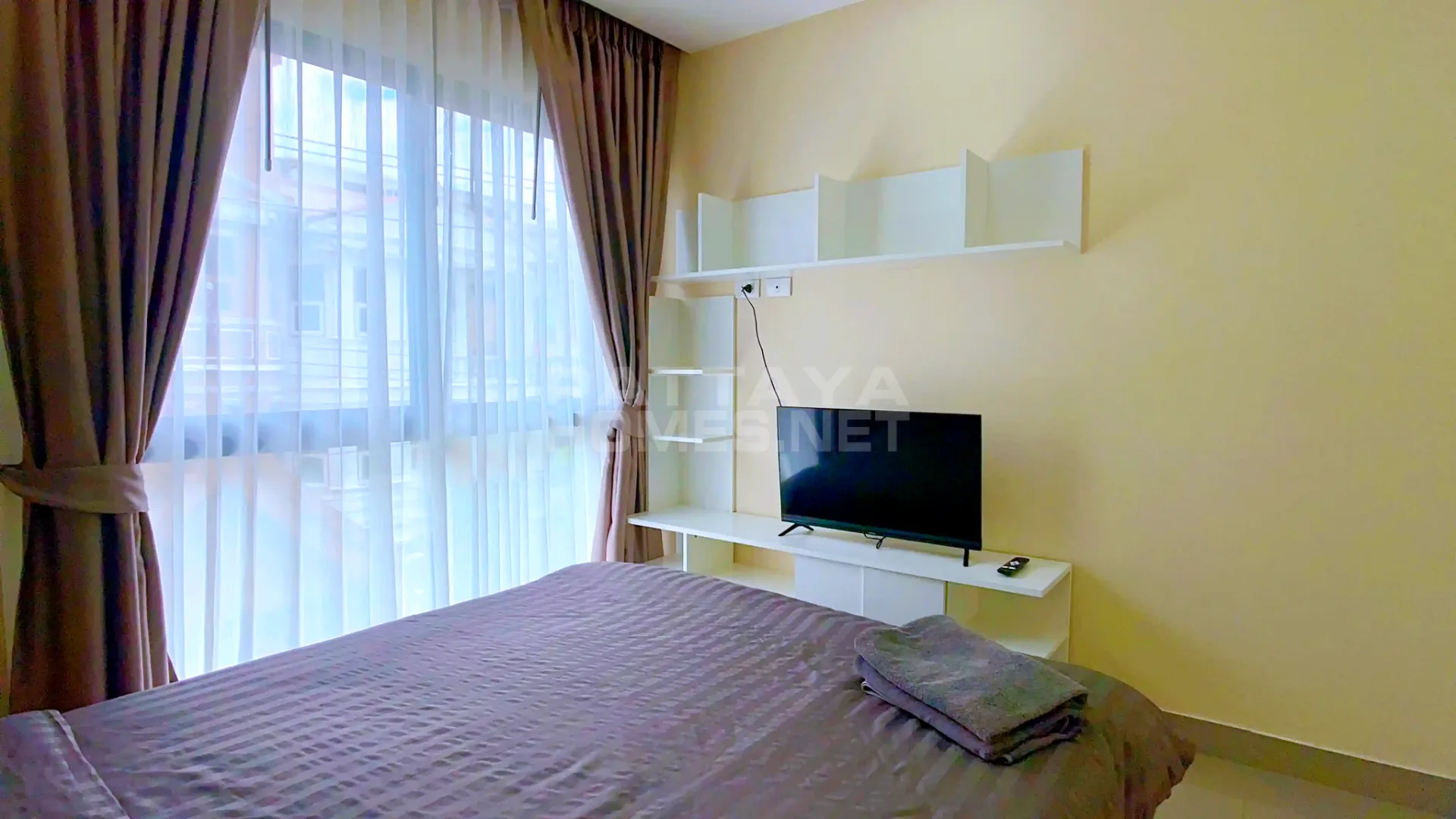 2-bedroom condo for rent in Siam Oriental Star – 10