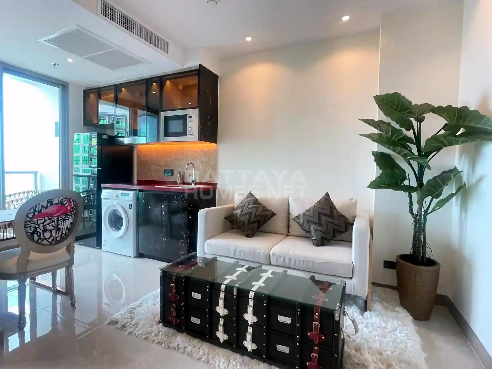 คอนโด 1 ห้องนอน ให้เช่าที่ Riviera Ocean Drive – 8