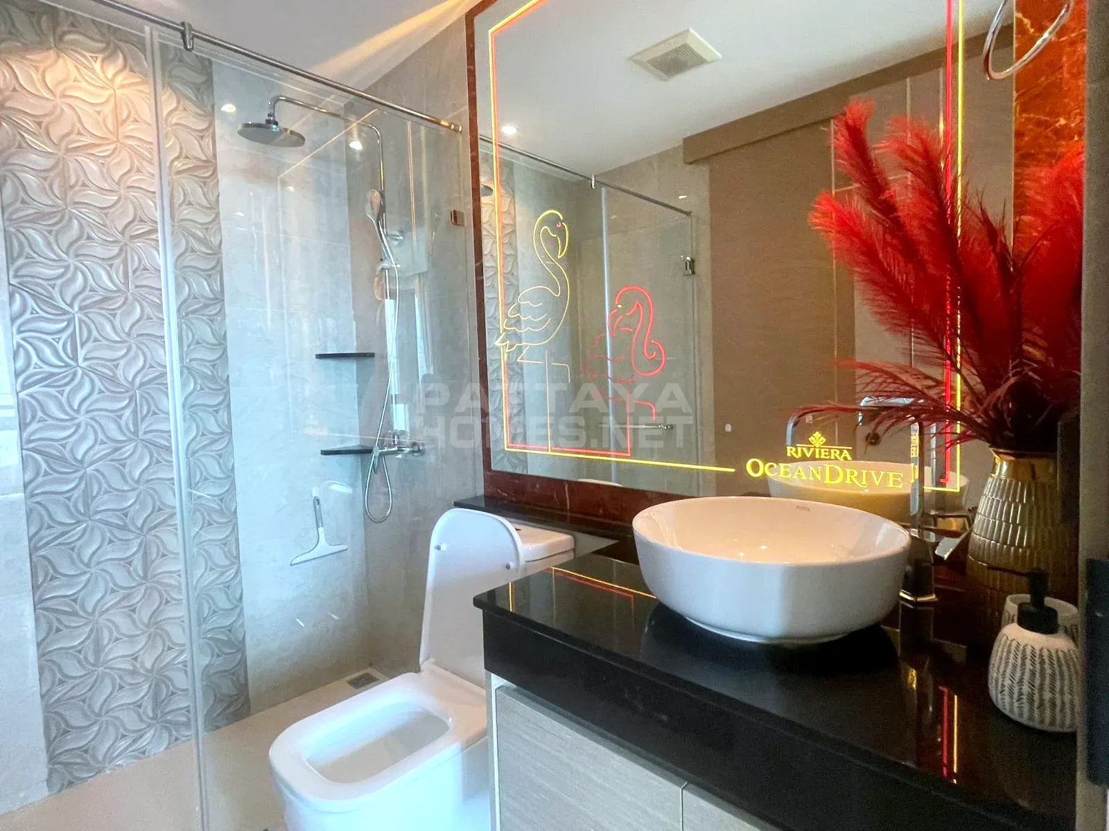 คอนโด 1 ห้องนอน ให้เช่าที่ Riviera Ocean Drive – 13