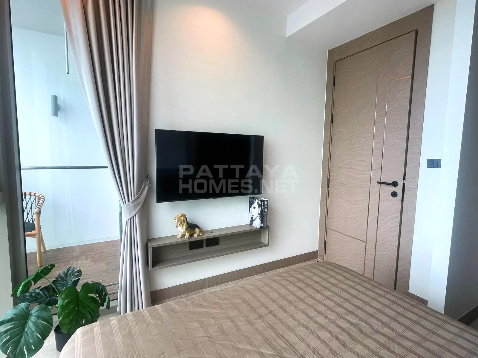 คอนโด 1 ห้องนอน ให้เช่าที่ Riviera Ocean Drive – 2