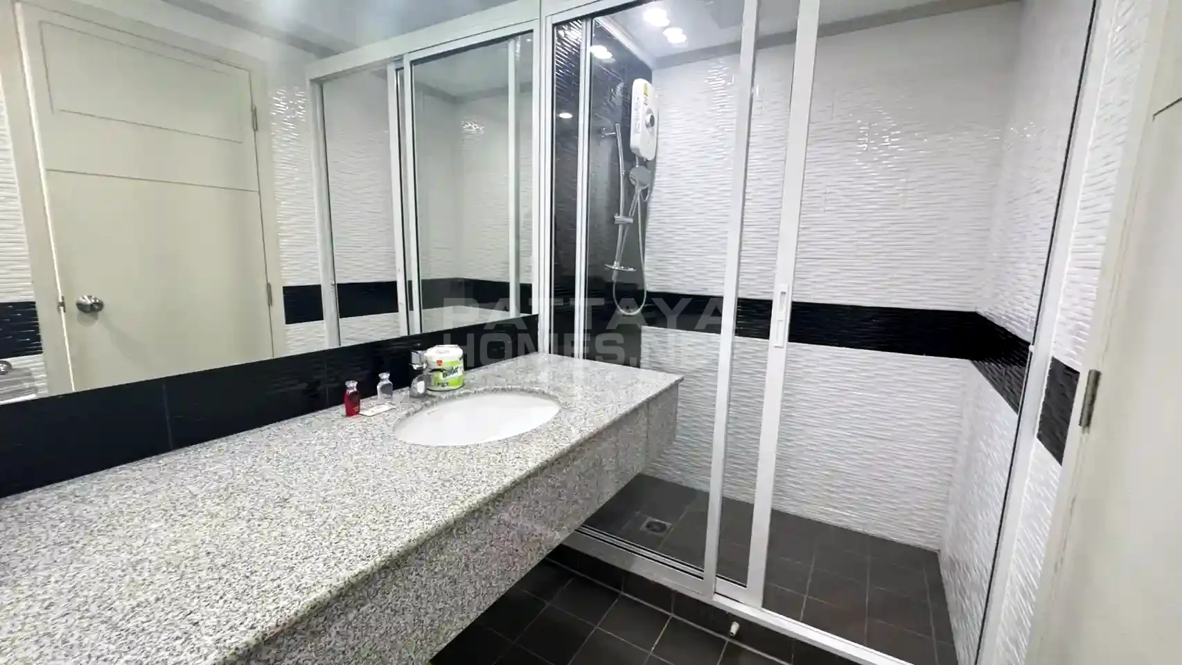 1-bedroom condo for rent in Siam Oriental Tropical Garden – 11