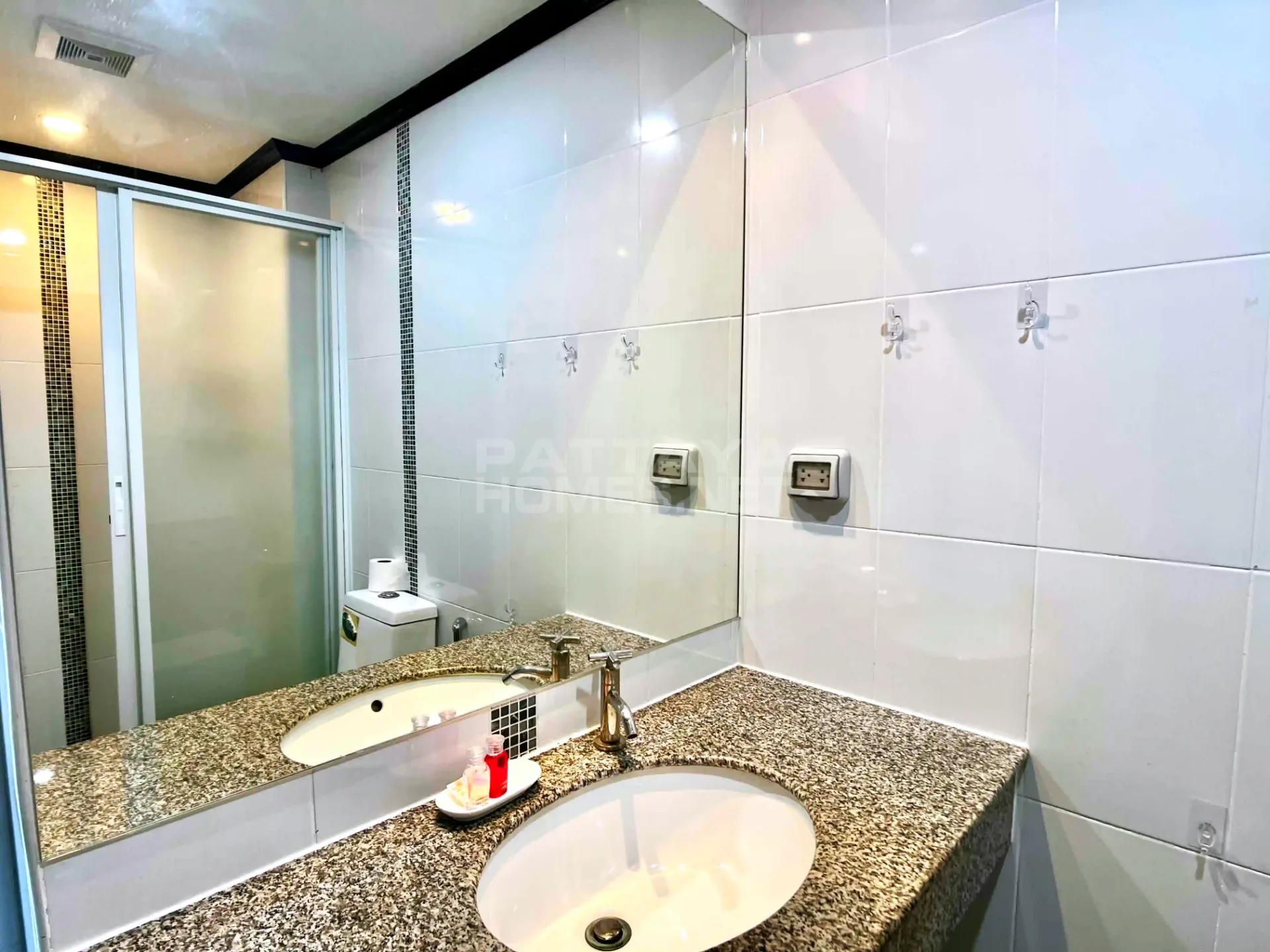 1-bedroom condo for rent in Siam Oriental Garden 2 – 10