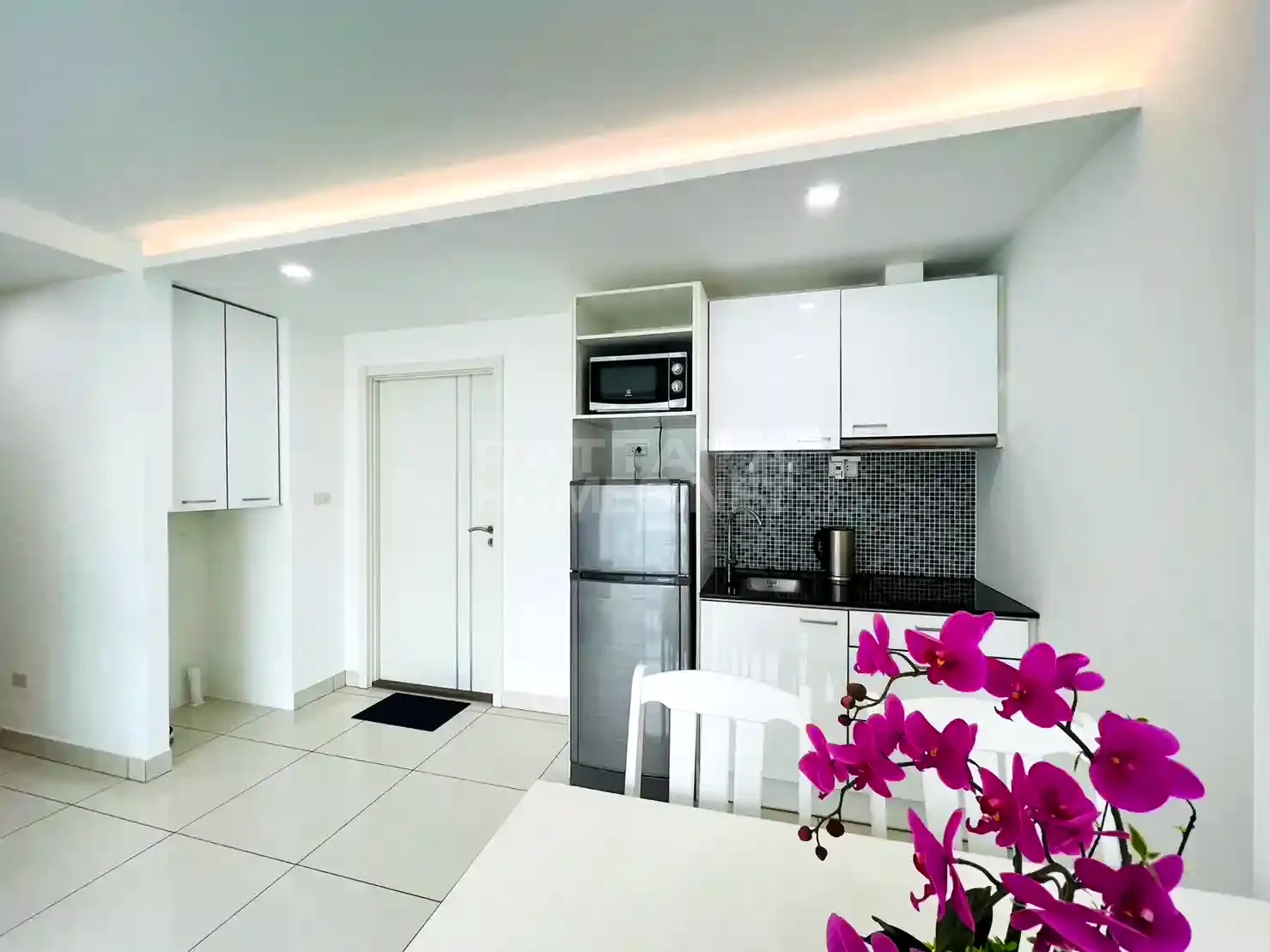 1-bedroom condo for rent in Siam Oriental Plaza – 3
