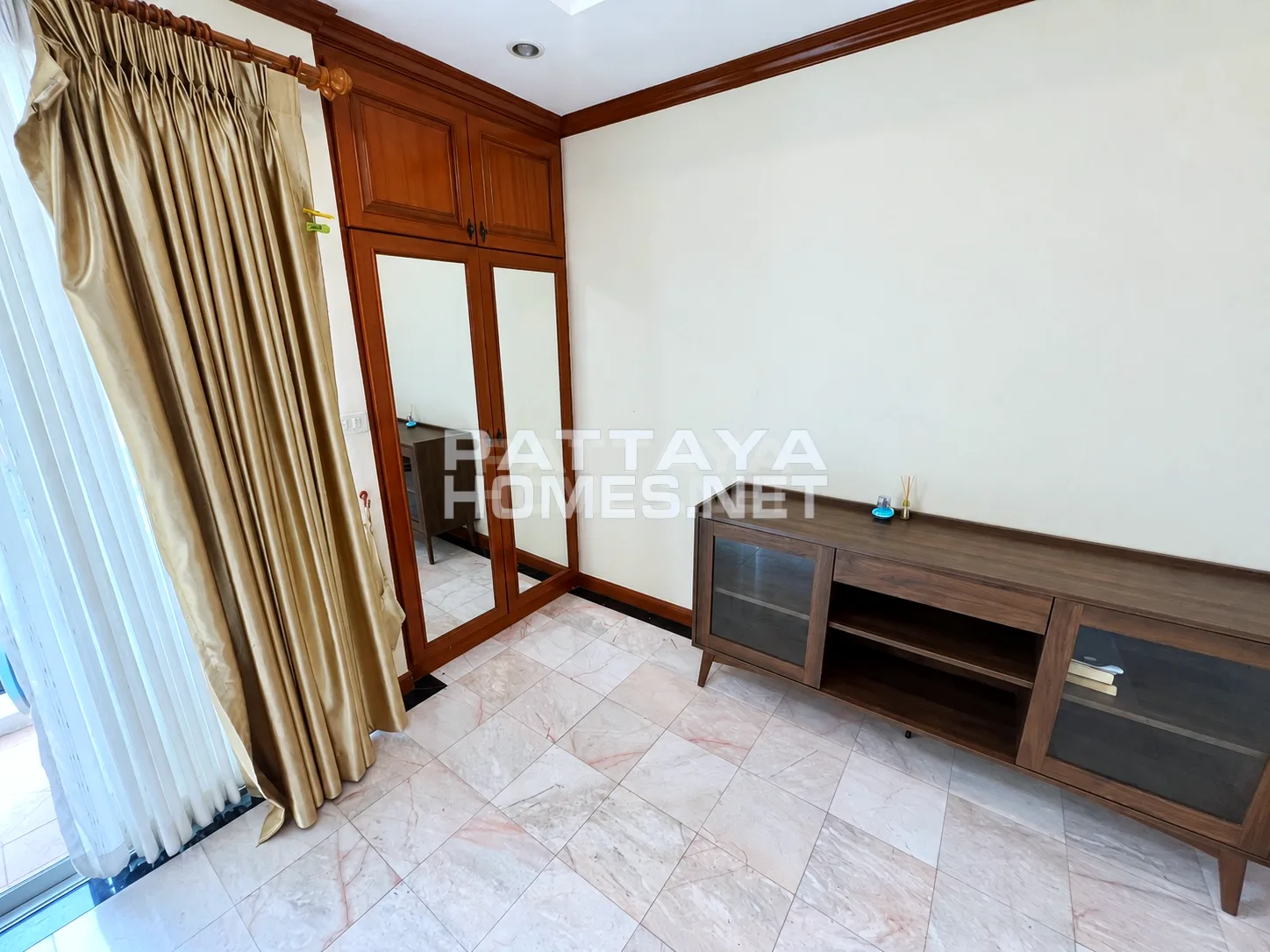 คอนโด 1 ห้องนอน ให้เช่าที่ Siam Oriental Condominium – 7