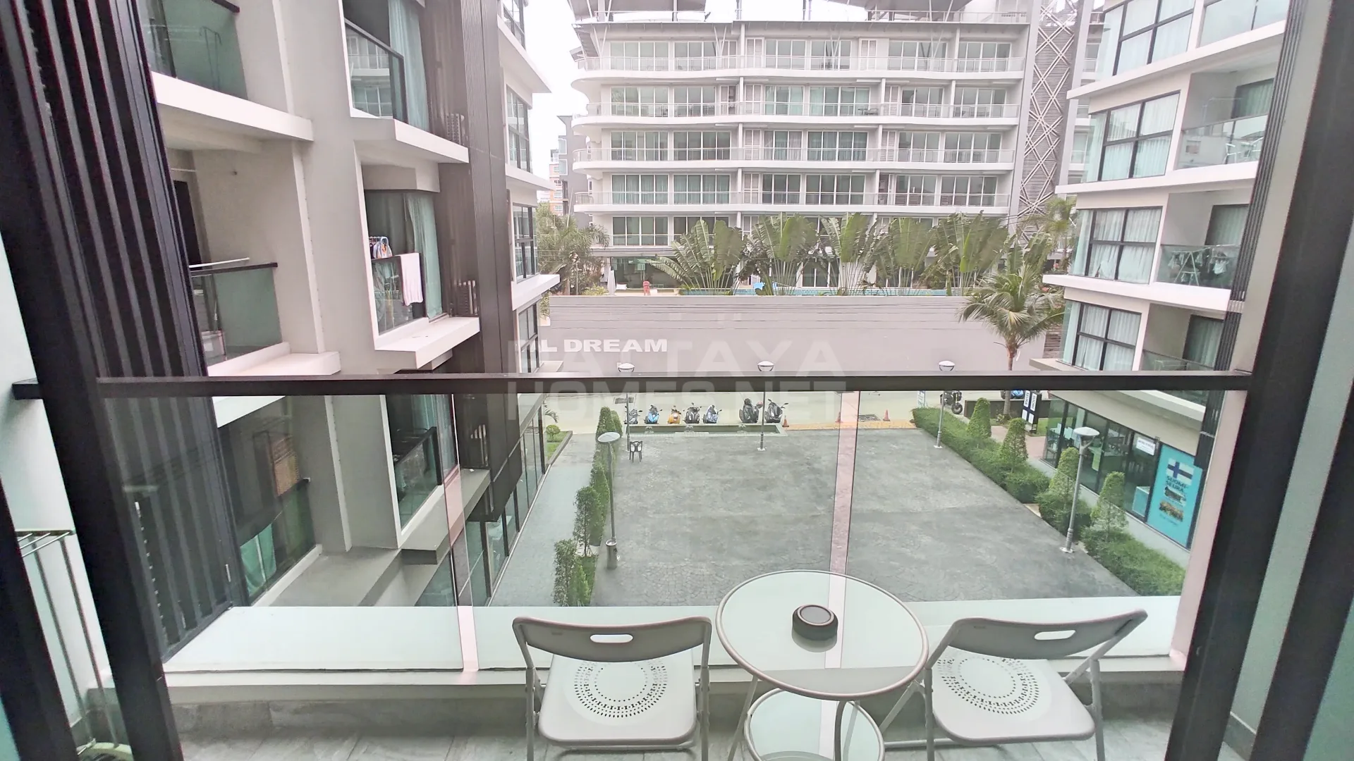 1-bedroom condo for rent in Siam Oriental Plaza – 10