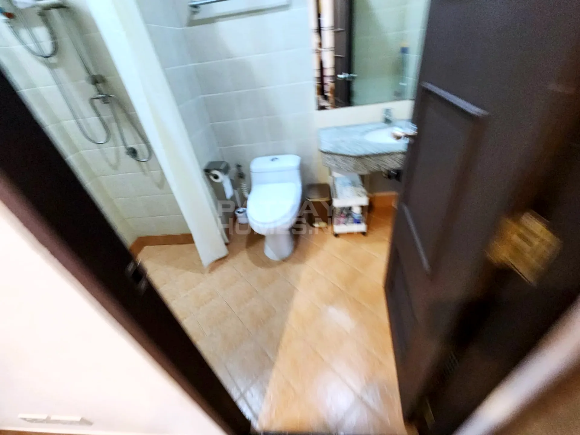 Studio for rent in Siam Oriental Condominium – 9