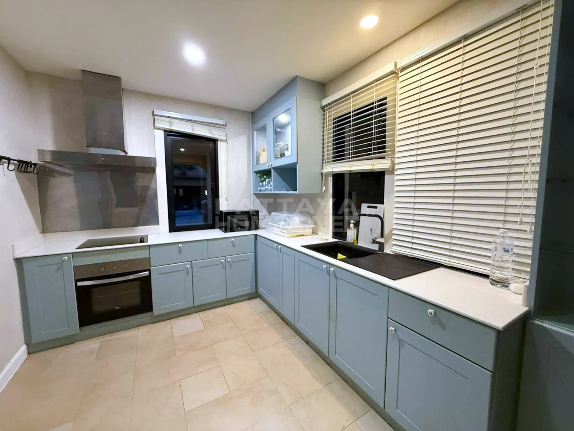 คอนโด 4 ห้องนอน ให้เช่าที่ Nusa Chivani Pattaya – 12
