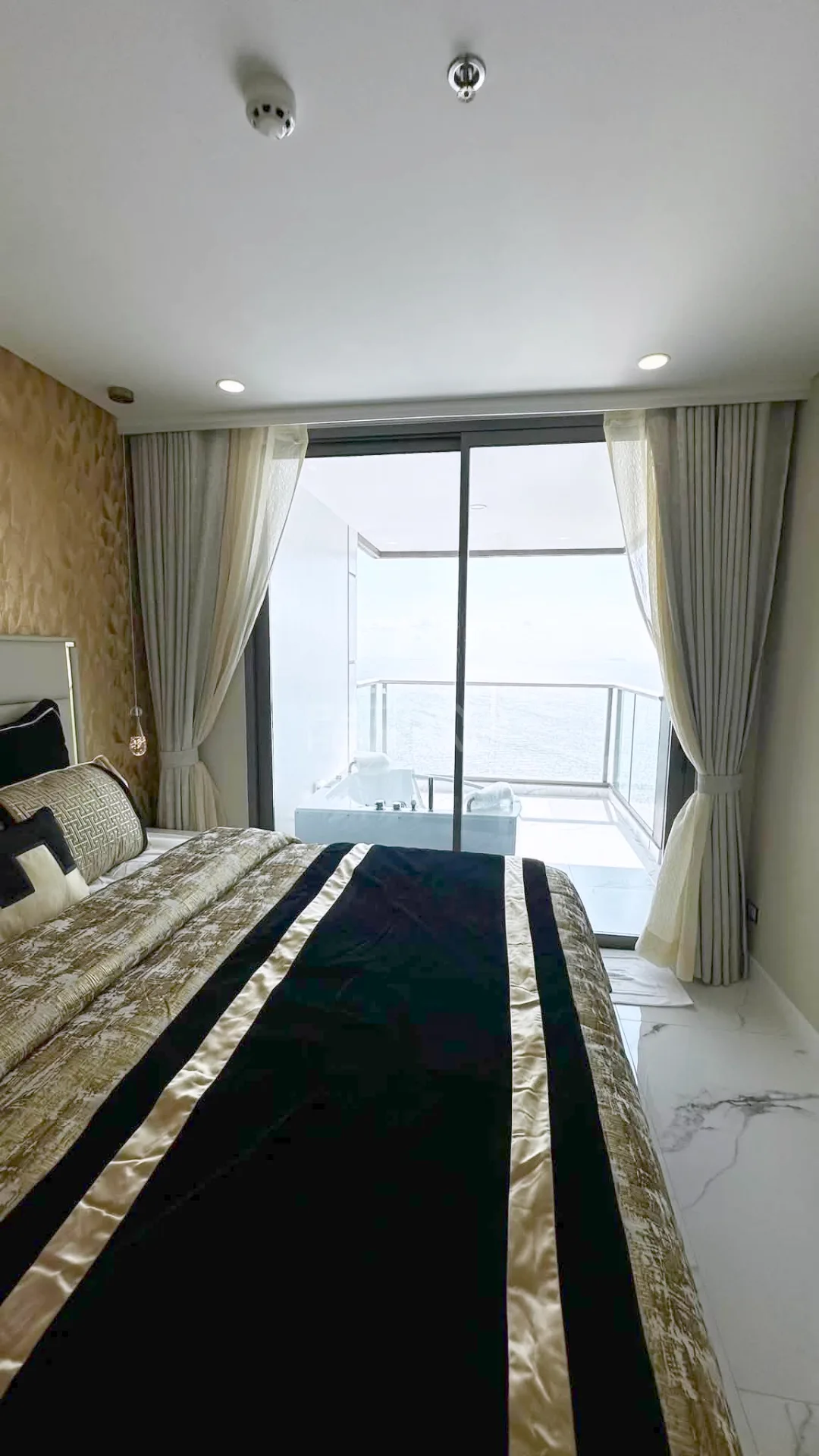 คอนโด 2 ห้องนอน ให้เช่าที่ Copacabana Jomtien – 12