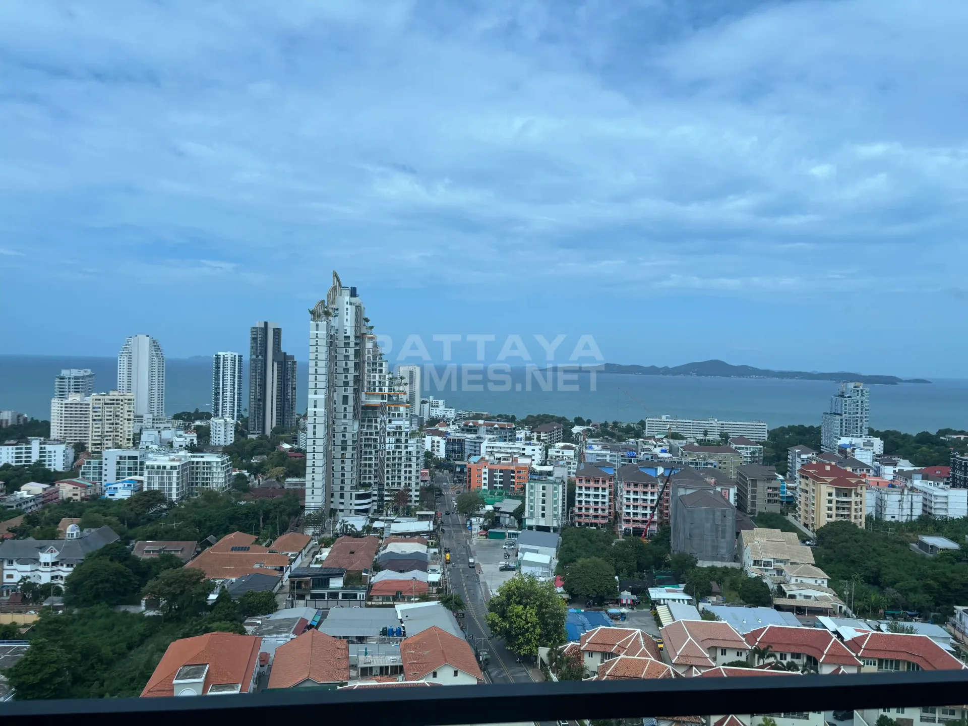 คอนโด 2 ห้องนอน ให้เช่าที่ Beverly Mountain Bay – 2