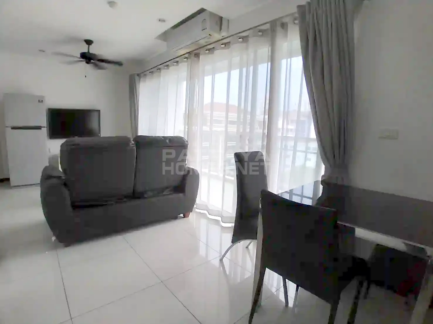 1-bedroom condo for rent in Siam Oriental Garden 1 – 2