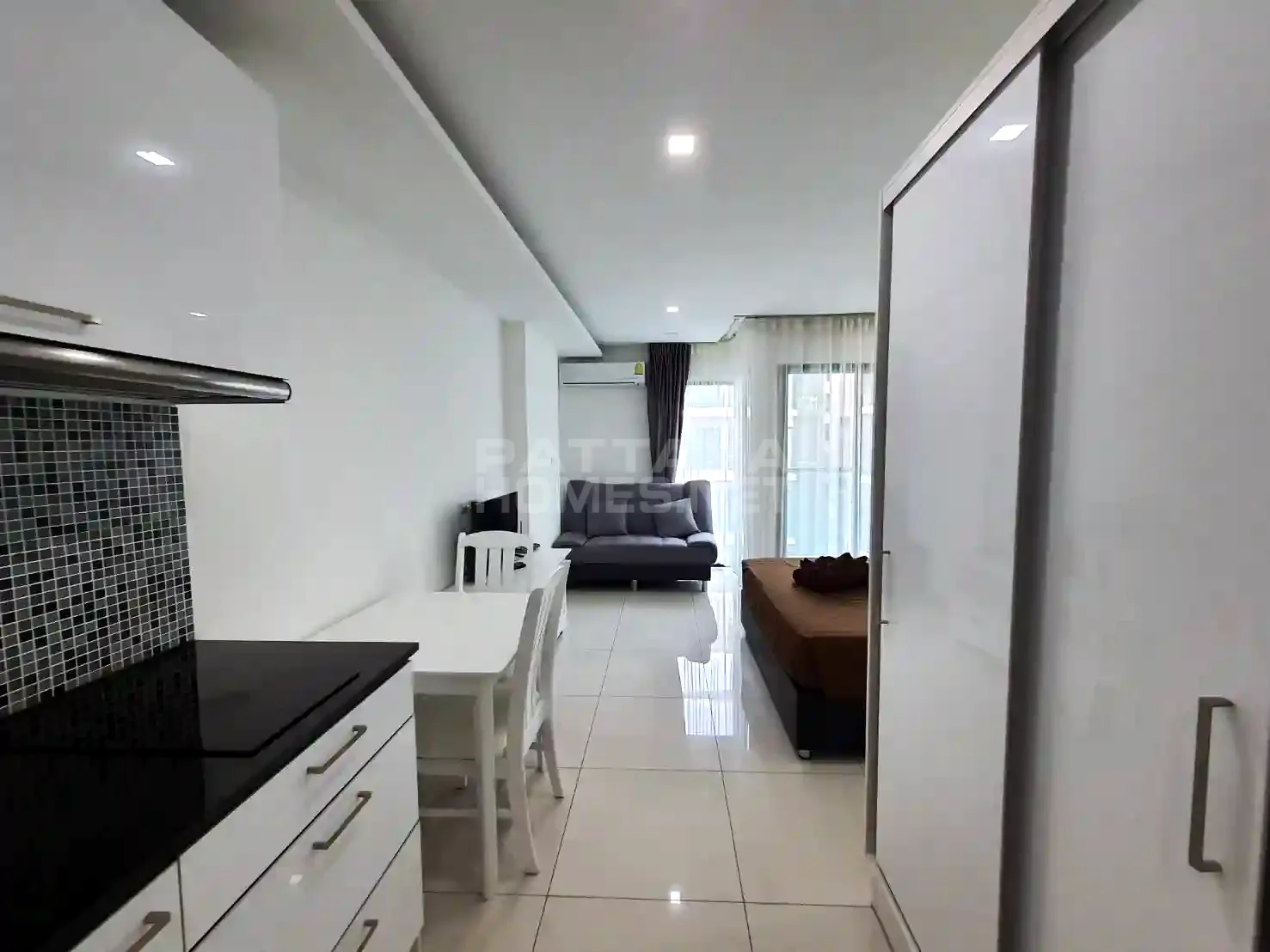 Studio for rent in Siam Oriental Plaza – 6