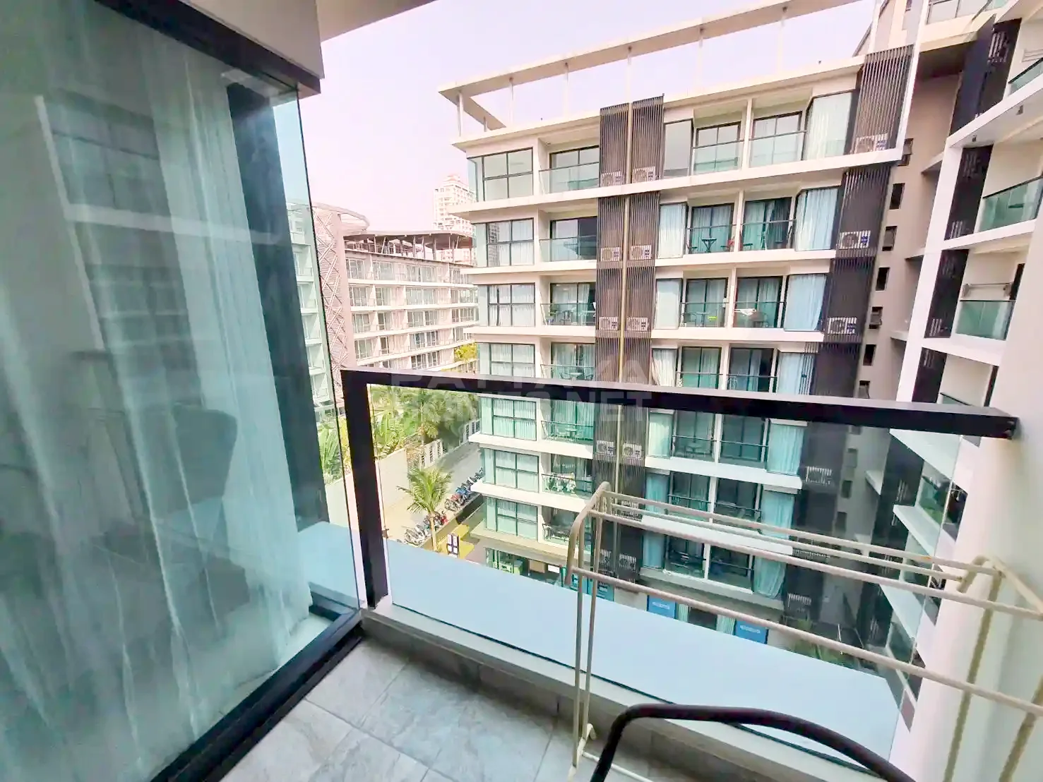 Studio for rent in Siam Oriental Plaza – 8