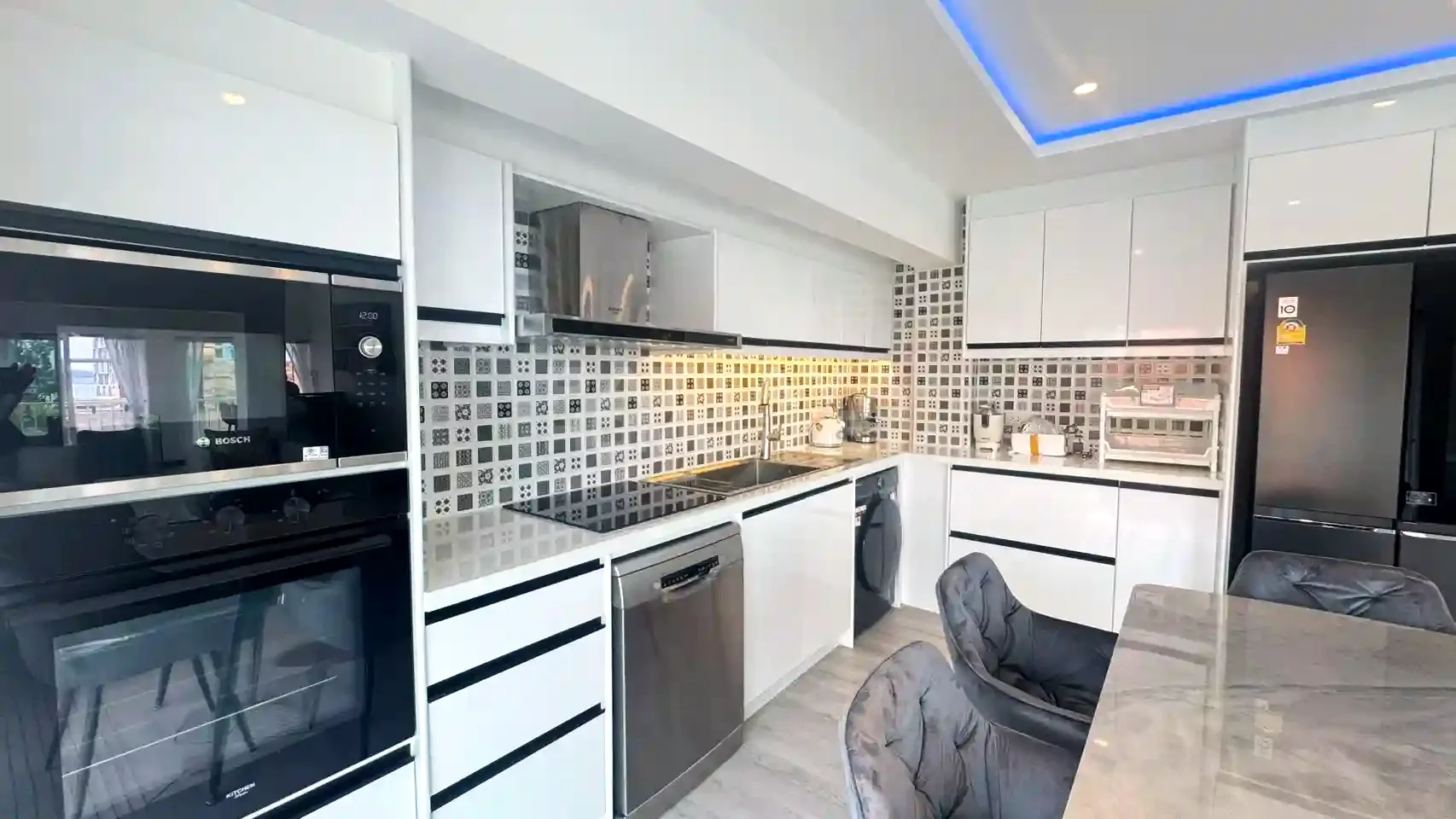 3-bedroom condo for rent in New Nordic Vip 6 – 4