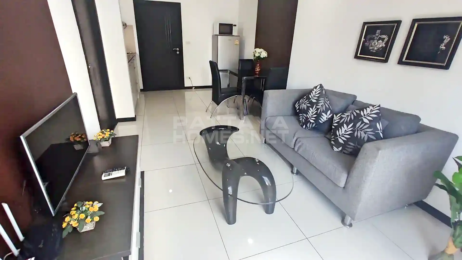 1-bedroom condo for rent in Siam Oriental Garden 1 – 4