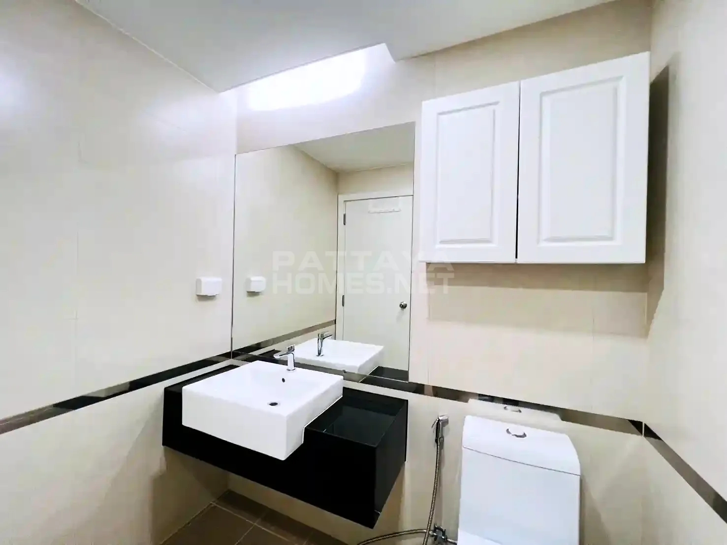 1-bedroom condo for rent in Siam Oriental Plaza – 8