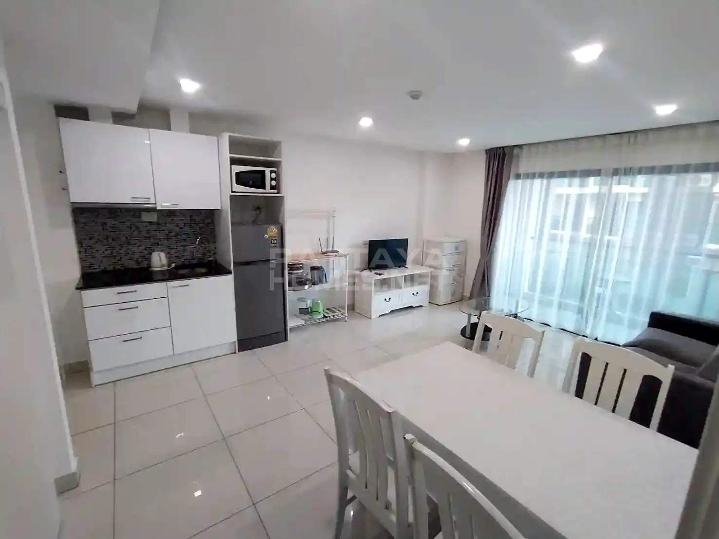 2-bedroom condo for rent in Siam Oriental Plaza – 4