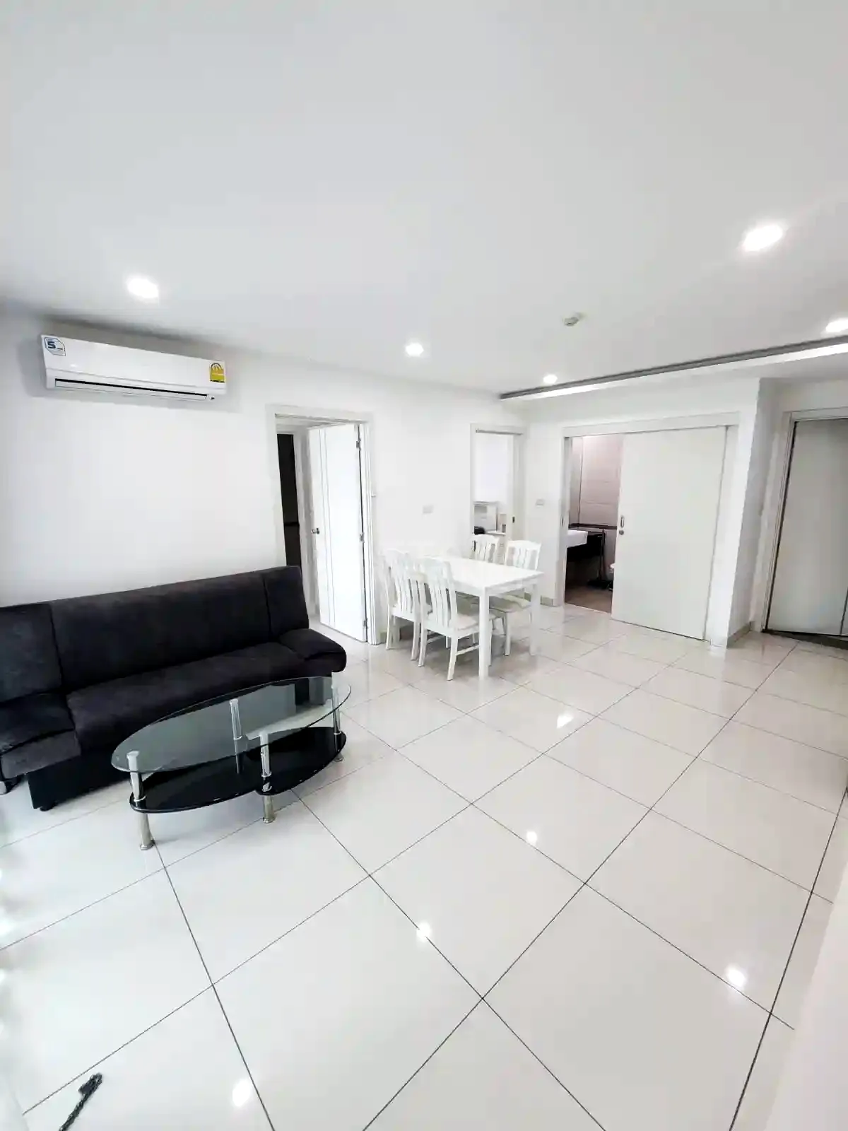 2-bedroom condo for rent in Siam Oriental Plaza – 5