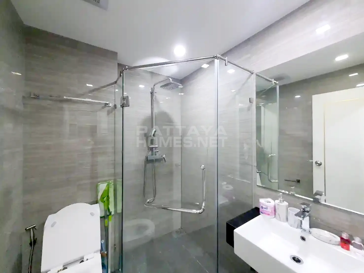 Studio for rent in Siam Oriental Star – 9