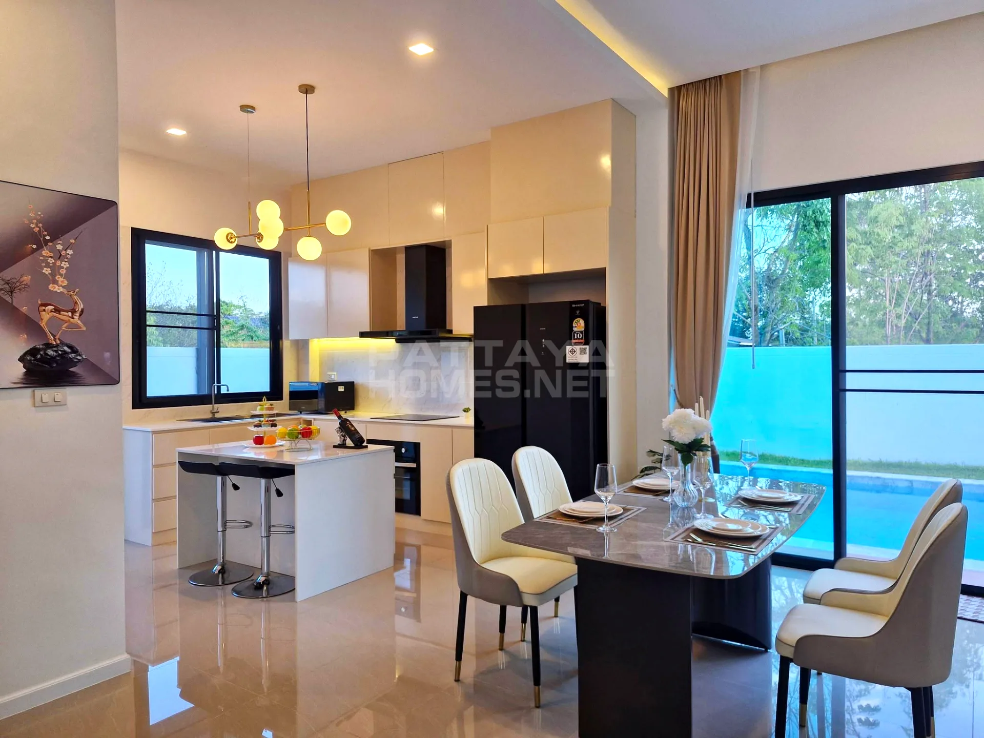 4-bedroom condo for sale in Detached House near Regent's International School – 12