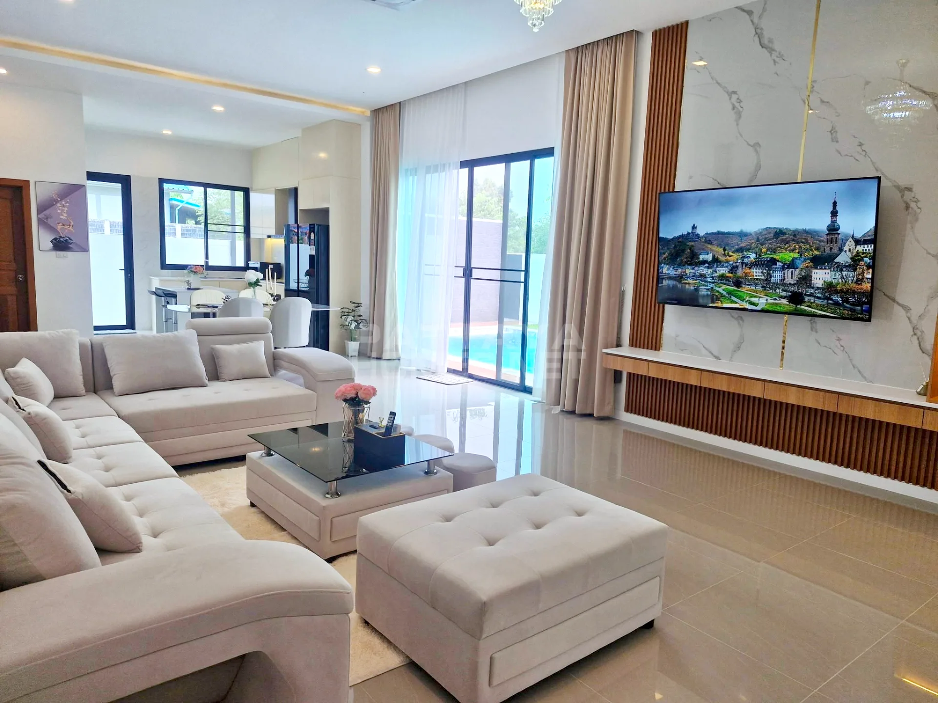 4-bedroom condo for sale in Detached House near Regent's International School – 8