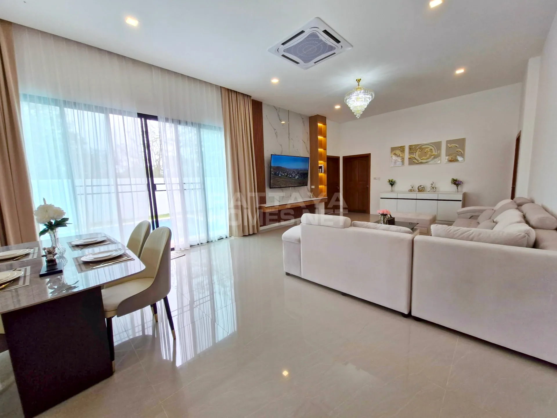 4-bedroom condo for sale in Detached House near Regent's International School – 10
