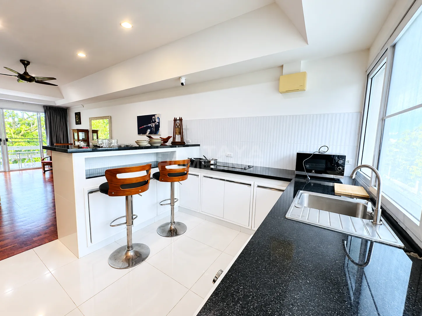 2 magamistoaga korter müügis: Bangsarey Condominium – 13