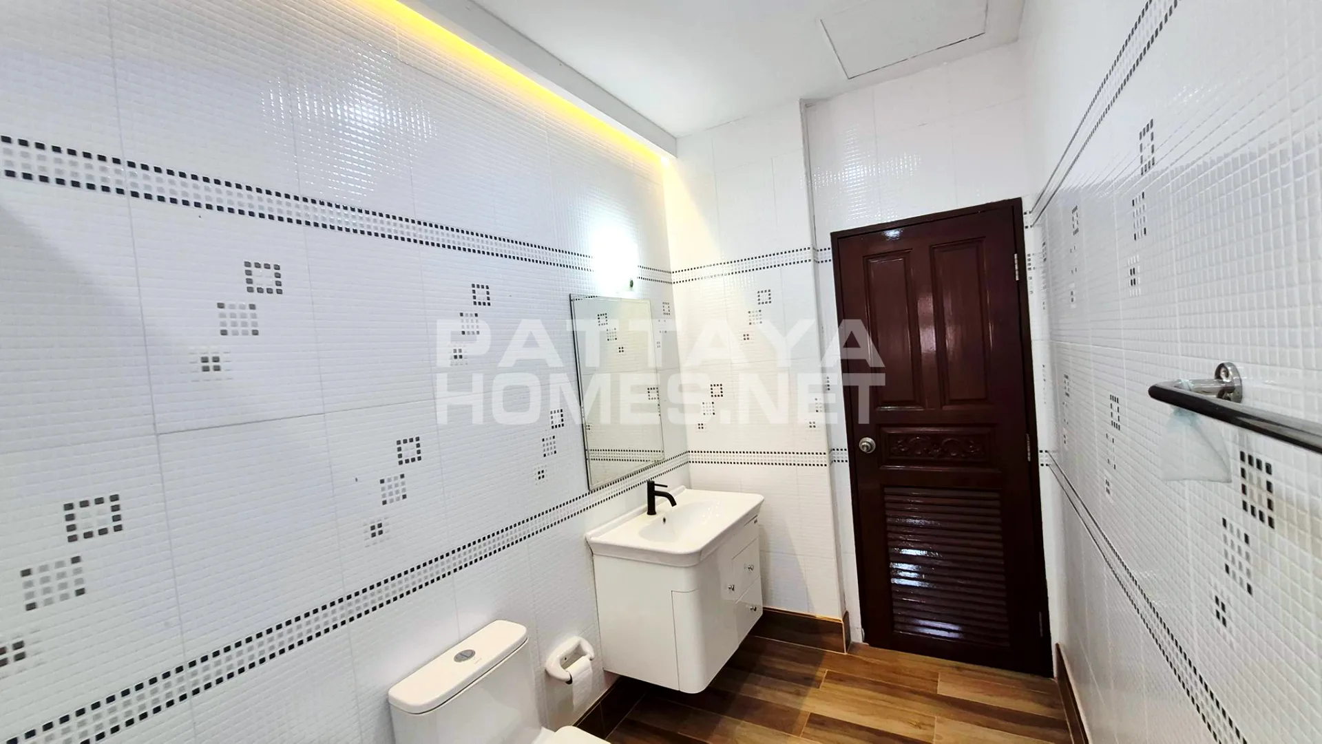 บ้าน ขายที่ Detached House Dusit 1 3bed, 2bath – 14