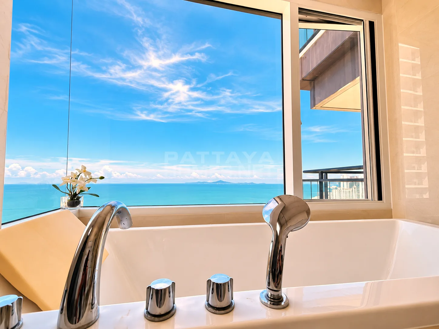 2-bedroom condo for sale in Reflection Jomtien Beach Pattaya – 6