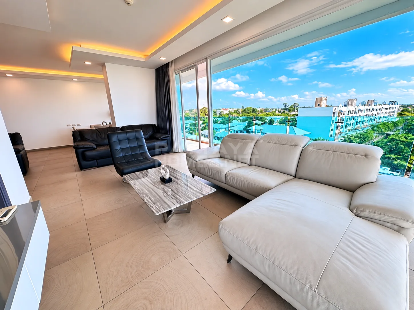 2-bedroom condo for sale in Paradise Ocean View Pattaya – 2