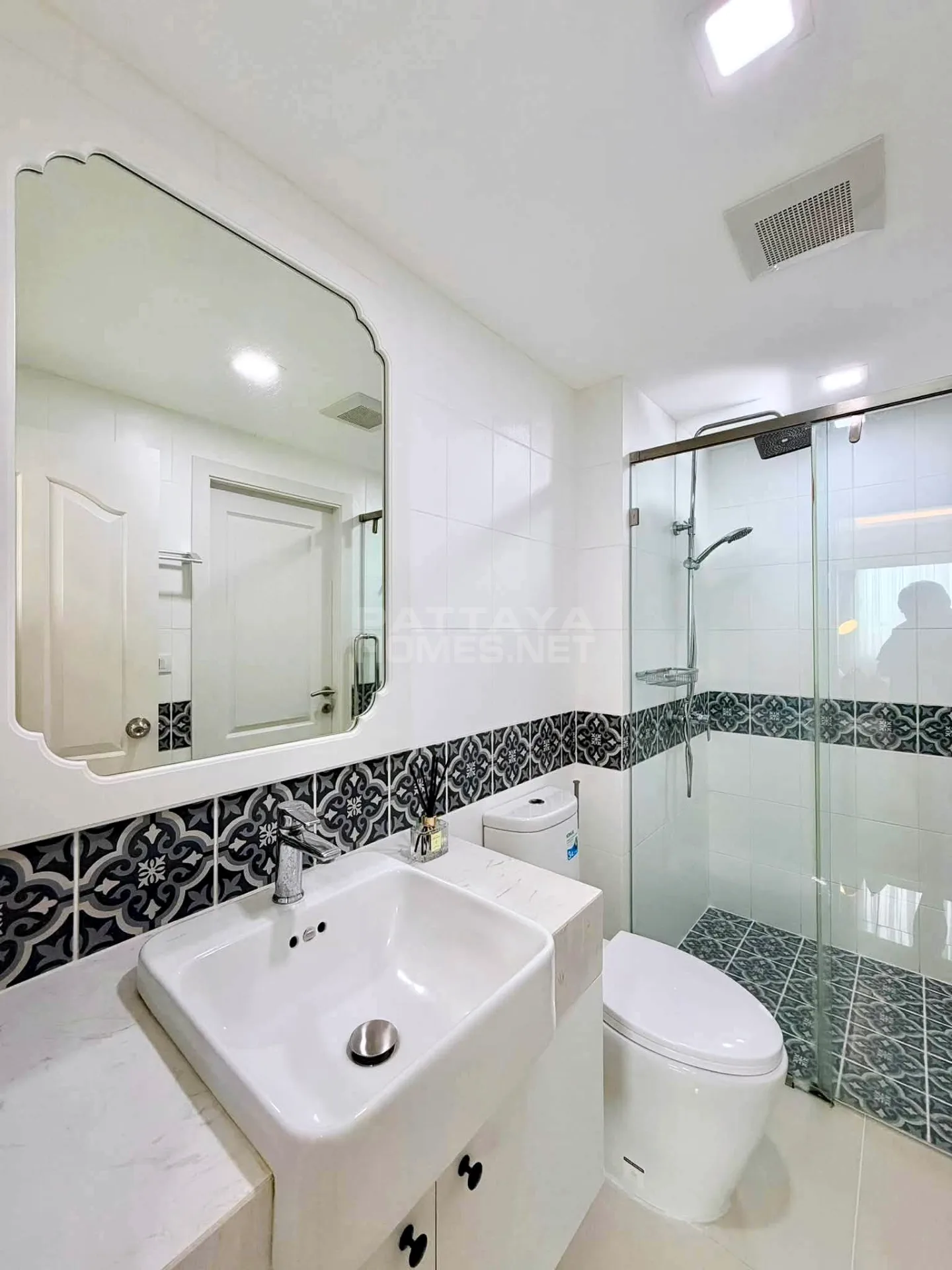 Lejlighed med 1 soveværelse til salg i The Orient Resort & Spa Pattaya – 9