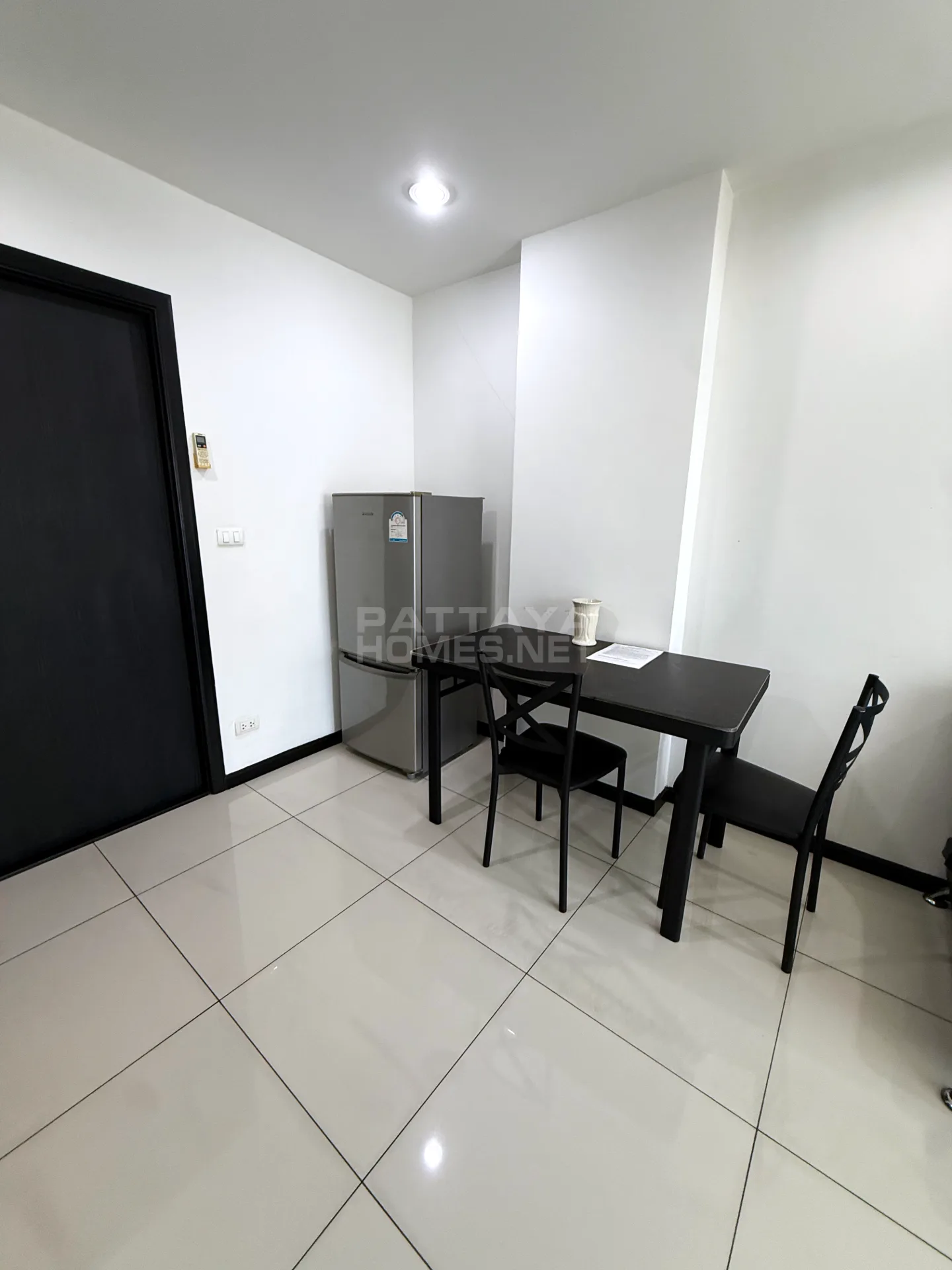1-bedroom condo for sale in Siam Oriental Garden 2 – 5