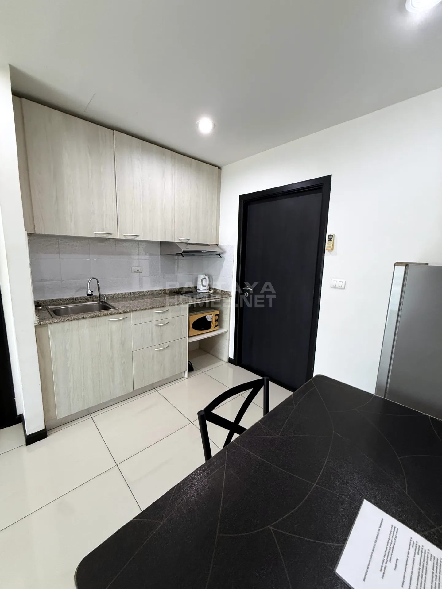 1-bedroom condo for sale in Siam Oriental Garden 2 – 3