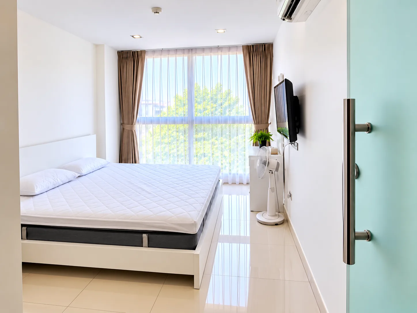 1-bedroom condo for sale in Park Royal 3 – 3