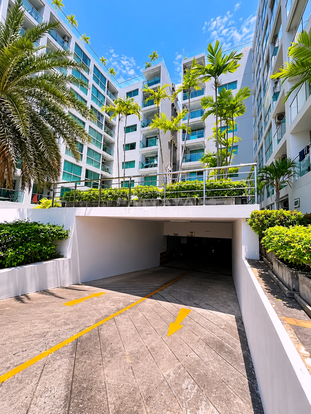 1-bedroom condo for sale in Park Royal 3 – 12