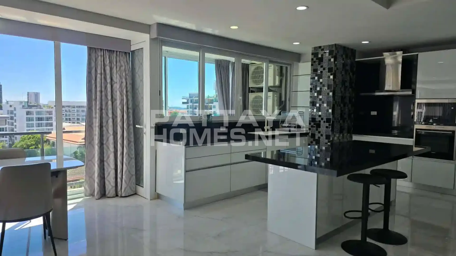 คอนโด 3 ห้องนอน ขายที่ Tropicana Condotel – 13