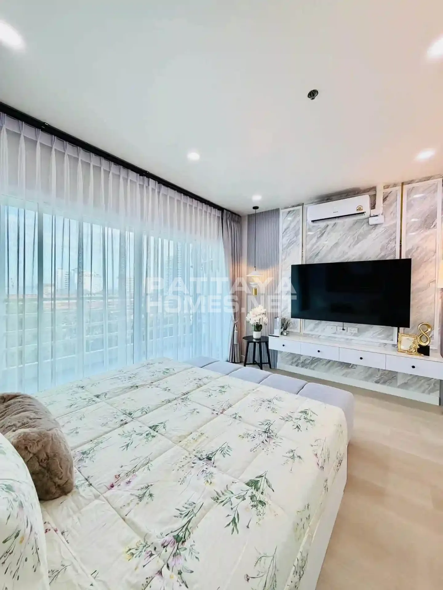 Studio for sale in View Talay 5D – 8