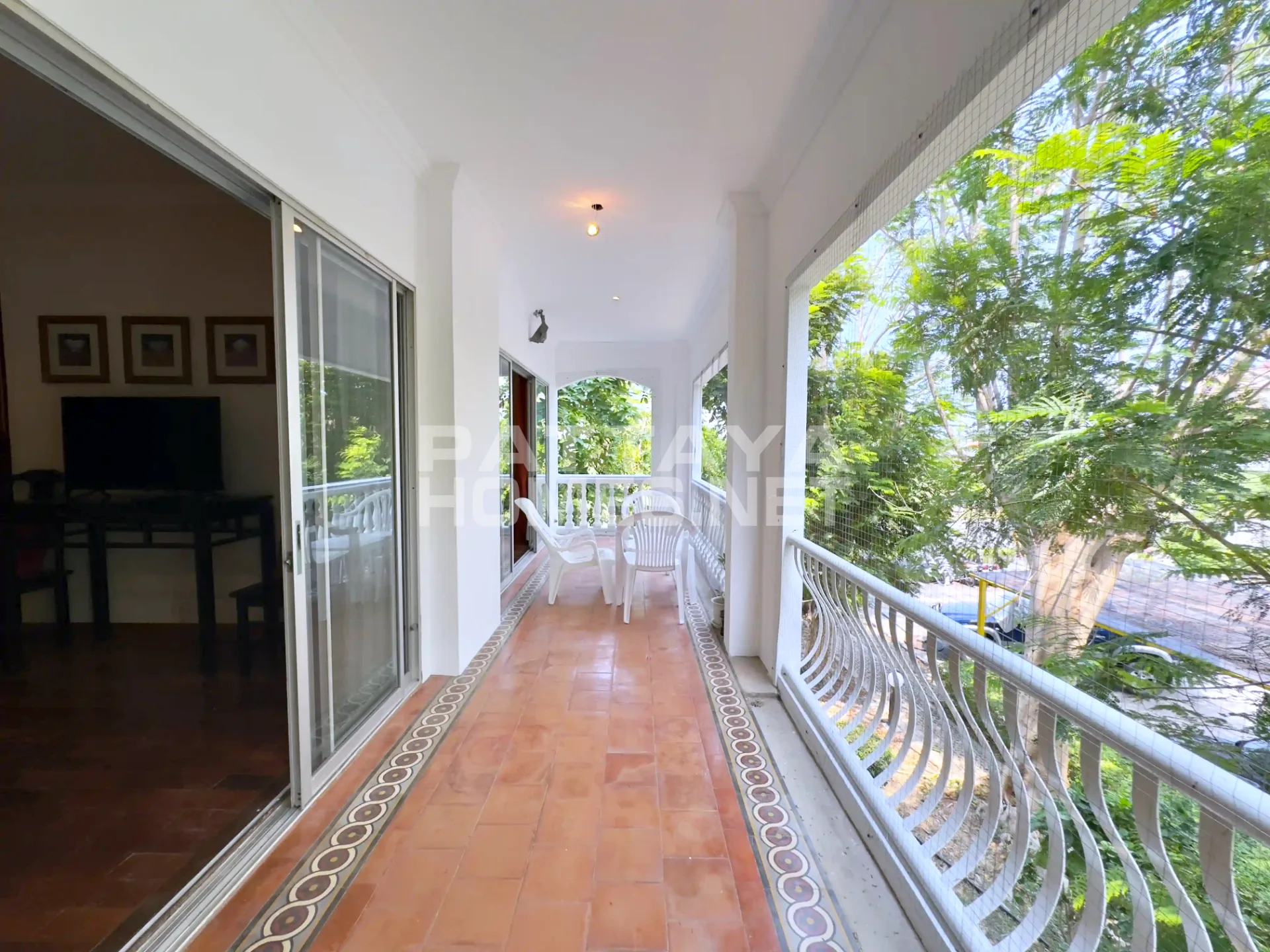 1-bedroom condo for sale in Baan Suan Lalana – 10