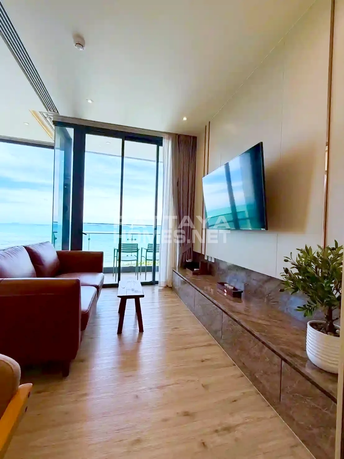 1-bedroom condo for sale in Arom Wongamat – 6