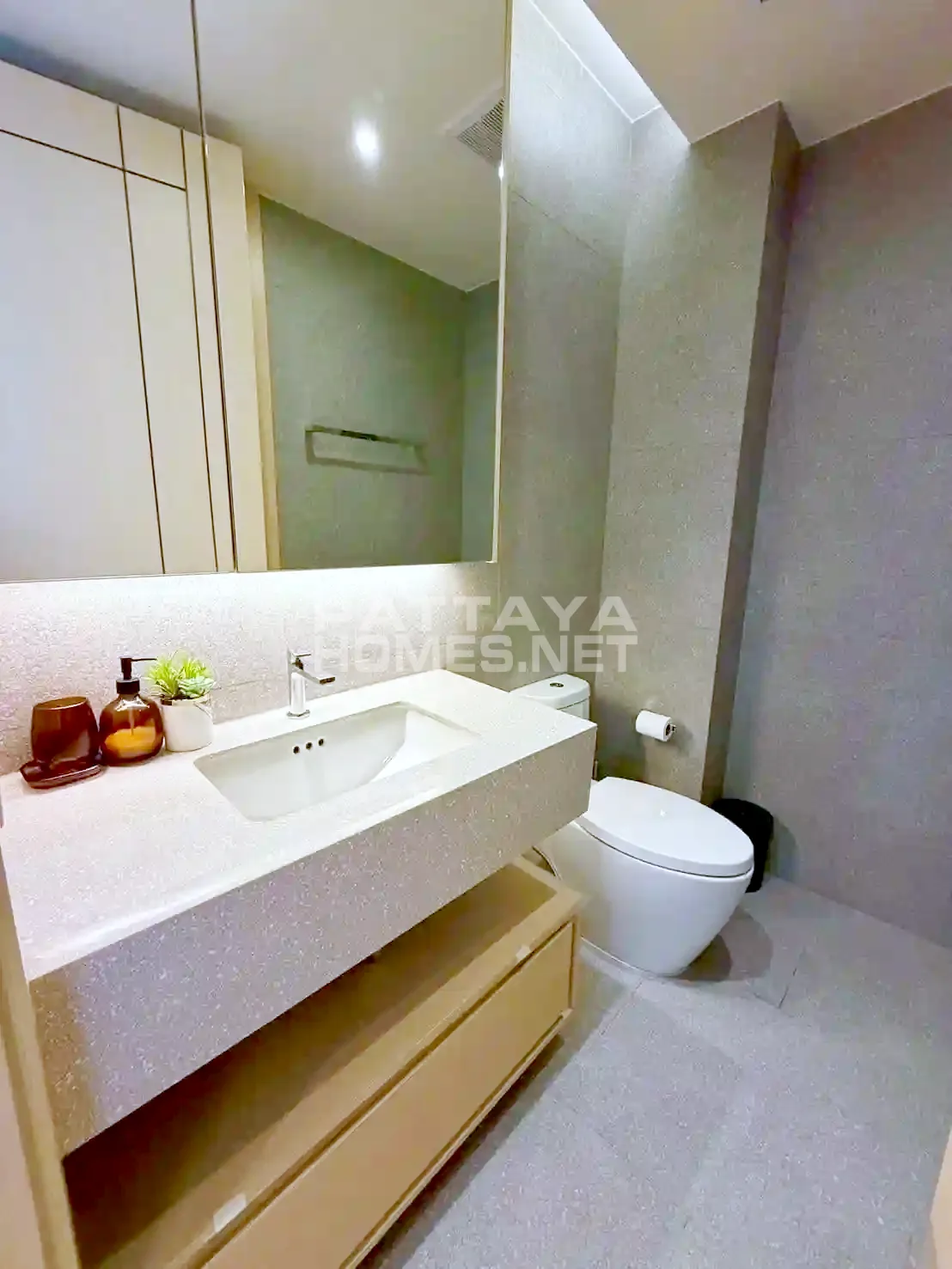 1-bedroom condo for sale in Arom Wongamat – 9